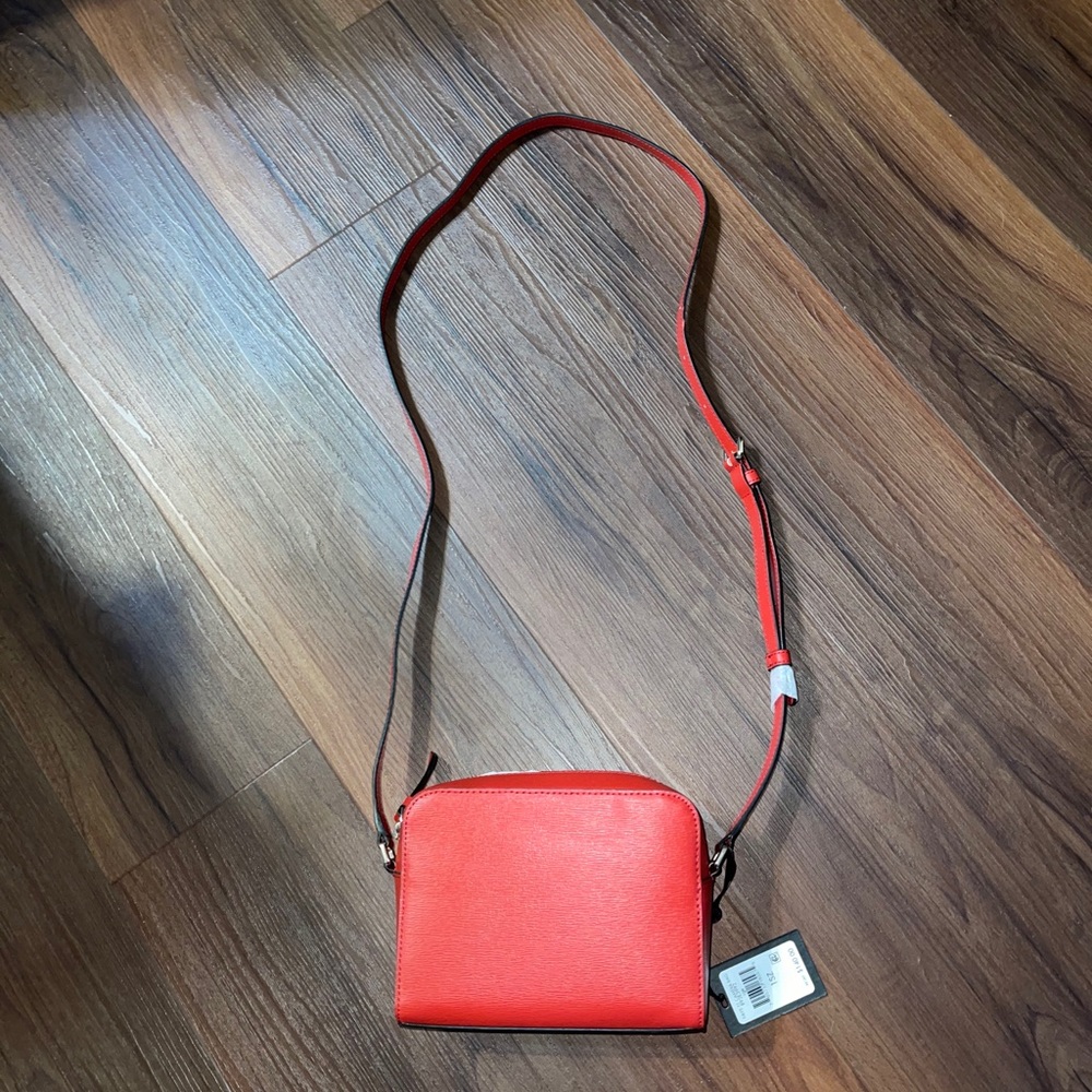 DKNY Faye-Top Zip Camera Bag - New Crossbody Bags - Picture 3 of 5